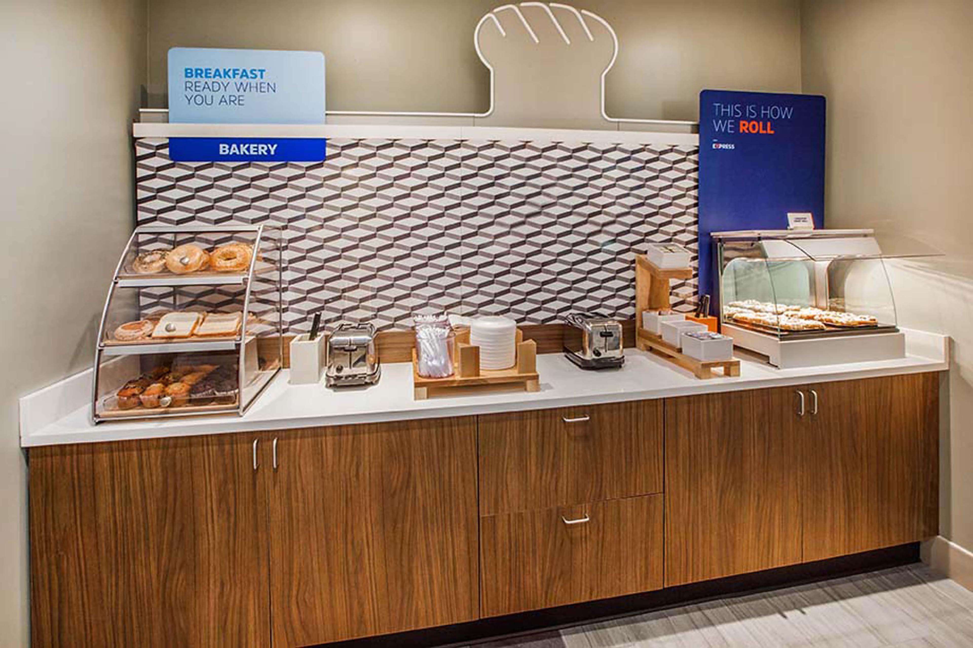 Holiday Inn Express & Suites Plant City By Ihg Εξωτερικό φωτογραφία
