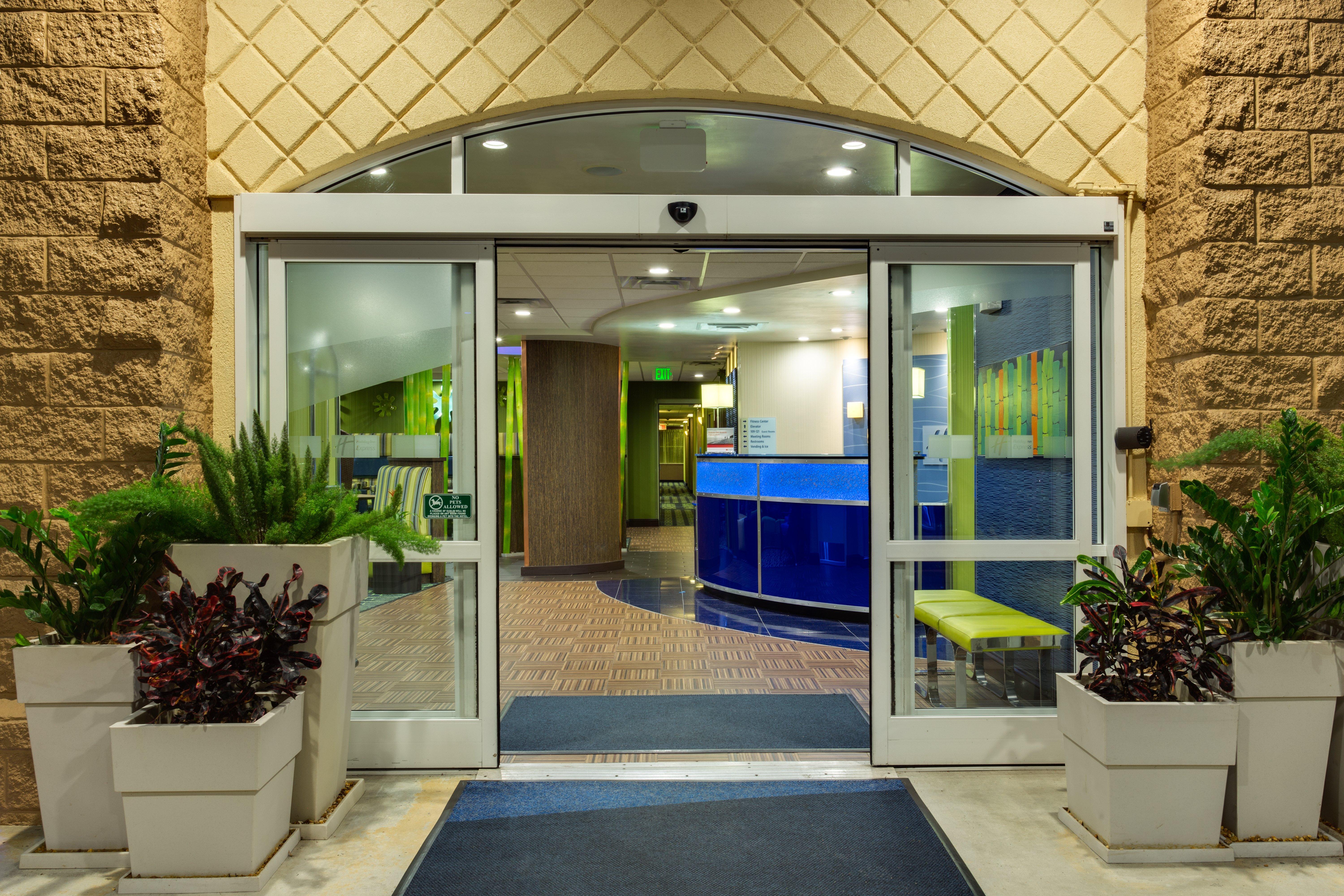 Holiday Inn Express & Suites Plant City By Ihg Εξωτερικό φωτογραφία