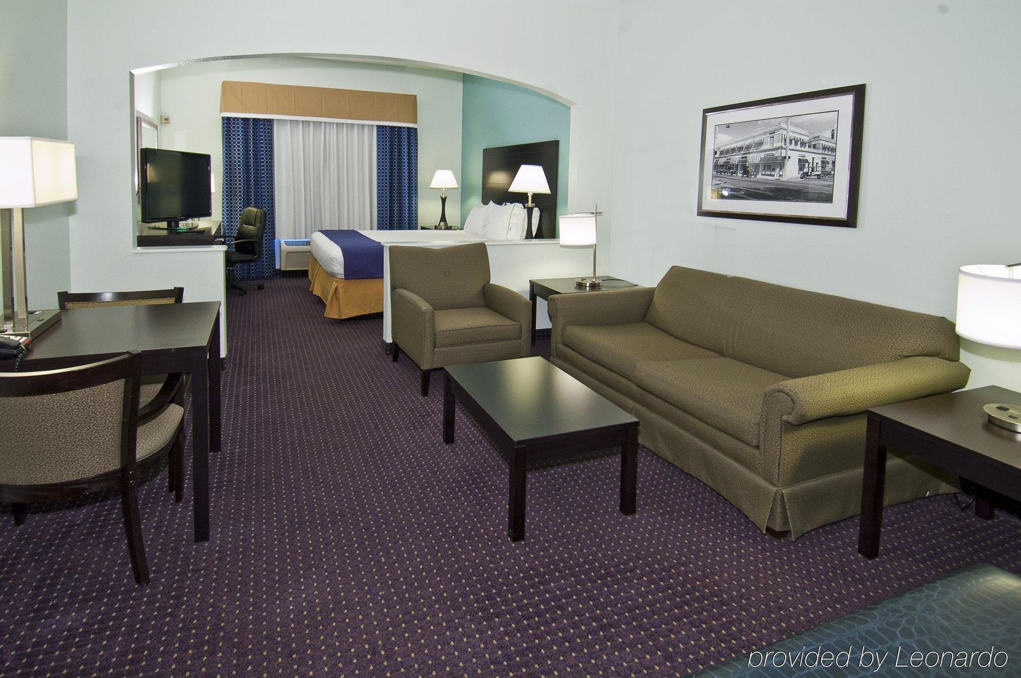 Holiday Inn Express & Suites Plant City By Ihg Εξωτερικό φωτογραφία