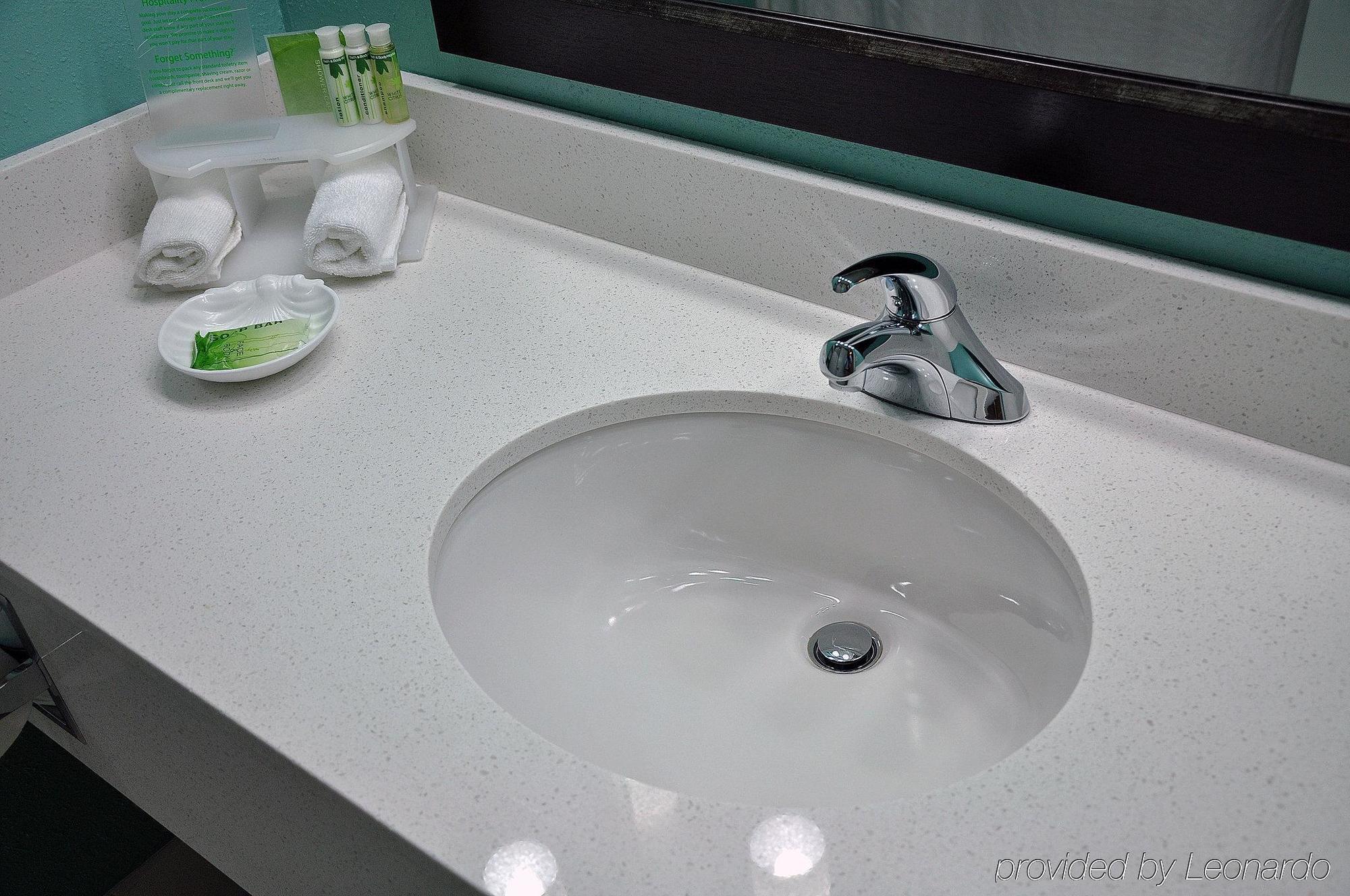 Holiday Inn Express & Suites Plant City By Ihg Εξωτερικό φωτογραφία
