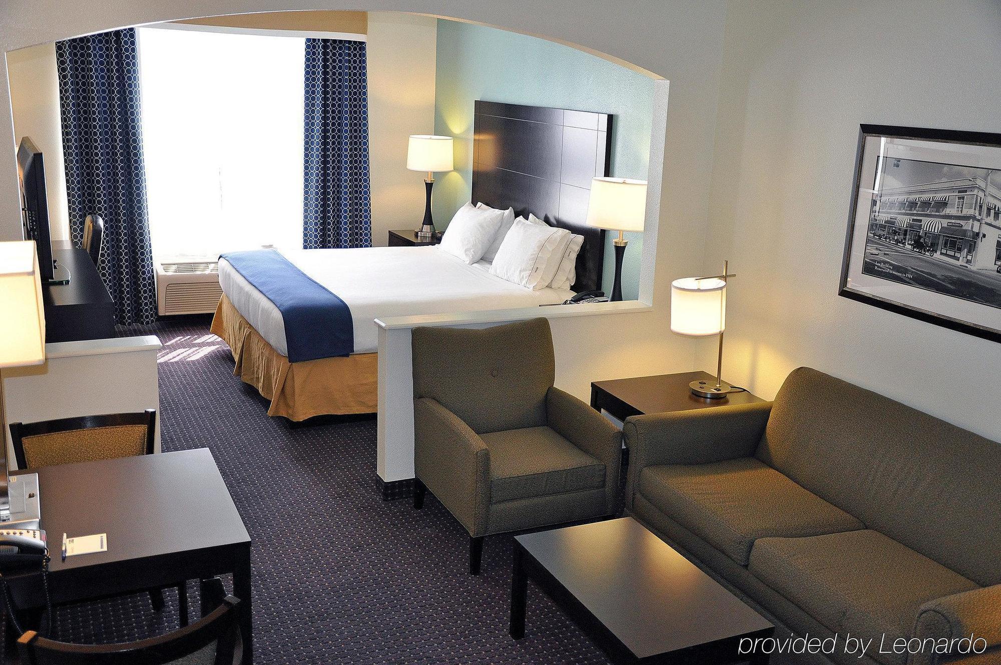 Holiday Inn Express & Suites Plant City By Ihg Εξωτερικό φωτογραφία